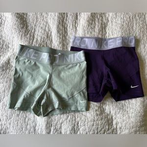 NIKE PRO purple and green set